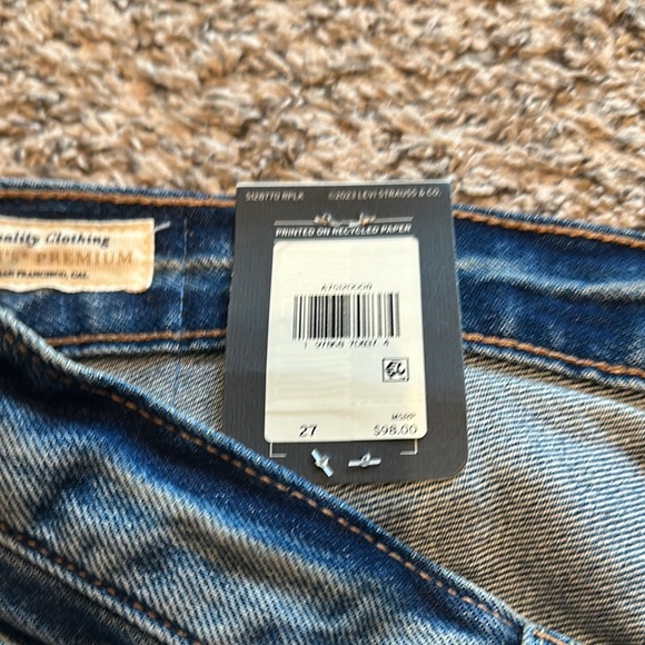 Levi's Classic Blue Denim Skirt NWT Premium White Tag - Picture 4 of 9